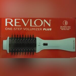 NWT Revlon 1 Step Volumizer+ 2 Hair Dryer/Hot Air Brush Dry Style Below $65 Reta